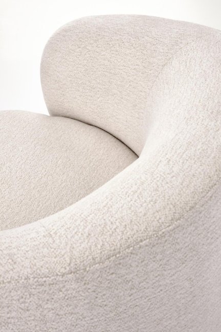 Designové křeslo BAKER — dřevo, látka, krémová