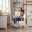 Dětská židle Neoseat MONKEY WHITE s podnoží — látka, bílá / fialová