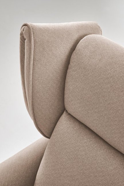 TV křeslo ušák GELATO s elektrickým polohováním — látka, béžová