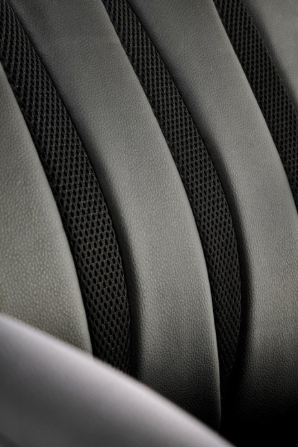 Kancelářské křeslo ROMANO — ekokůže, látka, černá